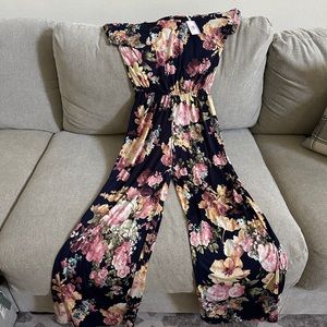 Floral Jumpsuit new with tags